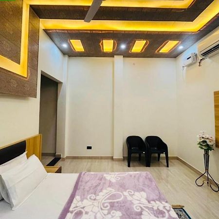 Lotus Palm Retreat - Full Villa Ujjain Zewnętrze zdjęcie