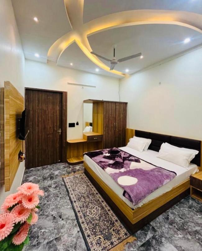 Lotus Palm Retreat - Full Villa Ujjain Zewnętrze zdjęcie